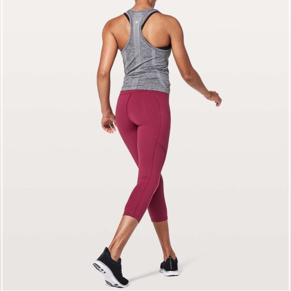 lululemon Speed Up Crop Size 6 - Picture 3 of 9